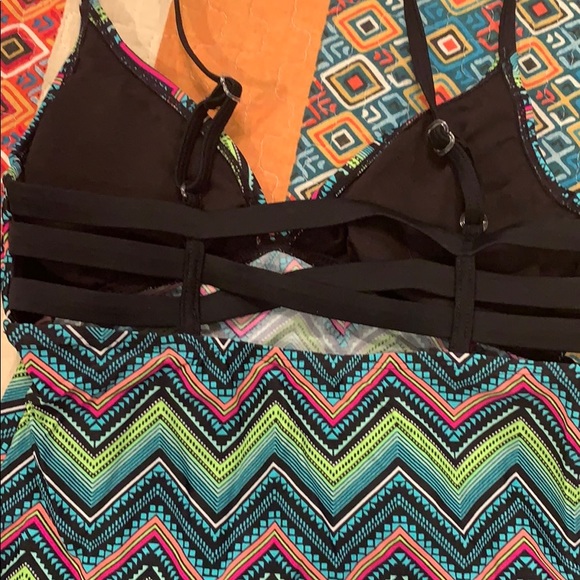 Takini top - Picture 2 of 4